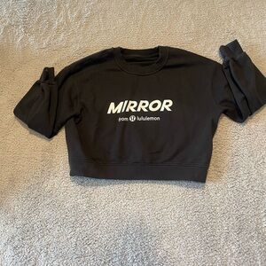 Lululemon Limited edition MIRROR Lululemon Perfectly Oversized Crew! Size 6
